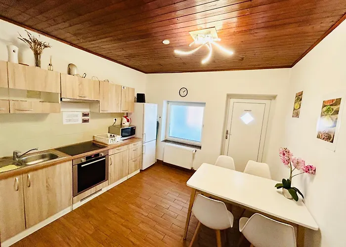 Apartment With Free Parking 5 Prag