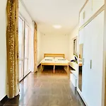 Apartment With Free Parking 5 Prague