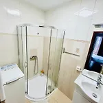Apartment With Free Parking 5 Prague